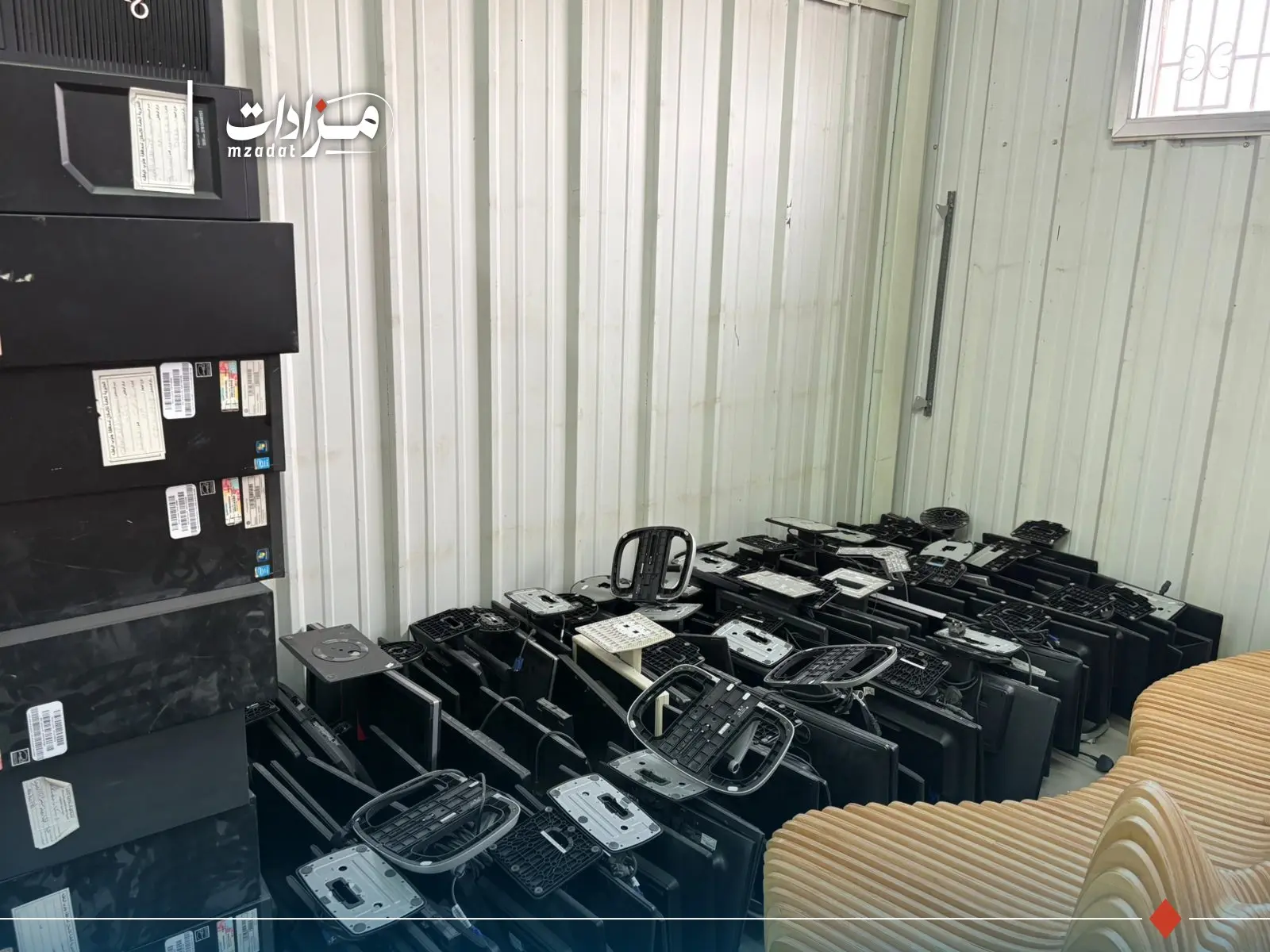 22-Desktop computers, laptops, and UPS units - 2