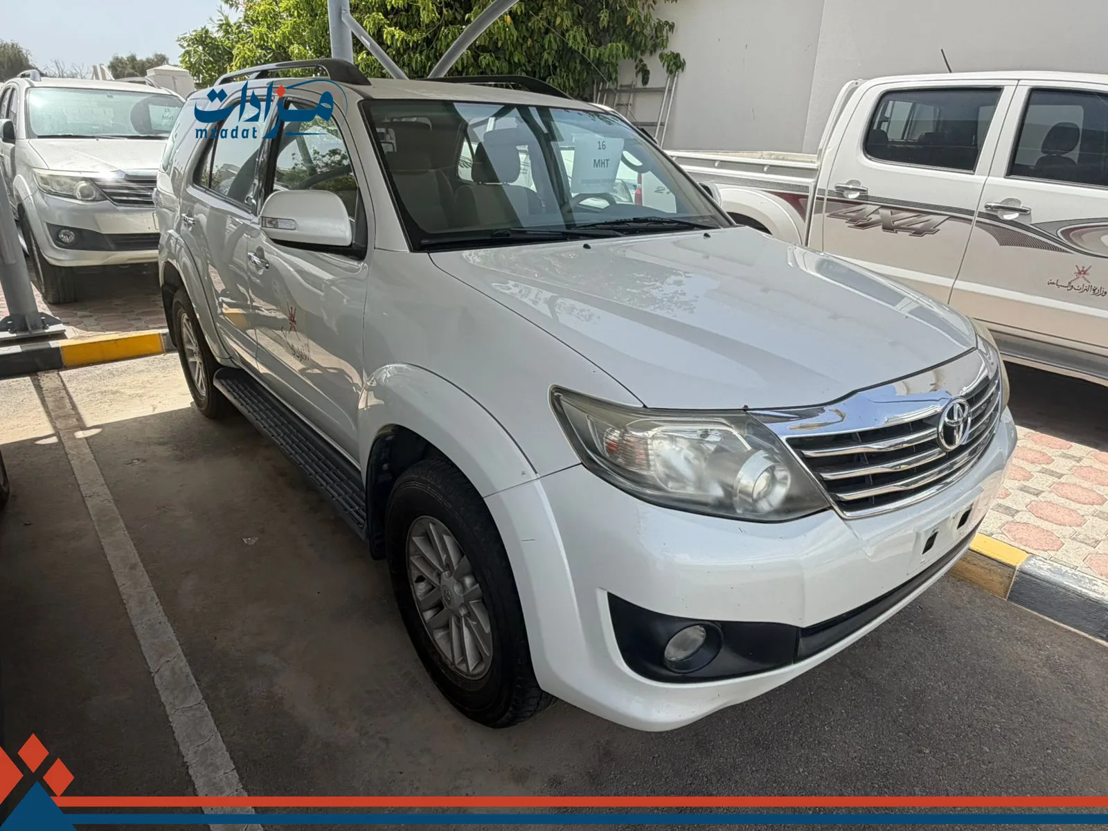 16- Toyota Fortuner - 3