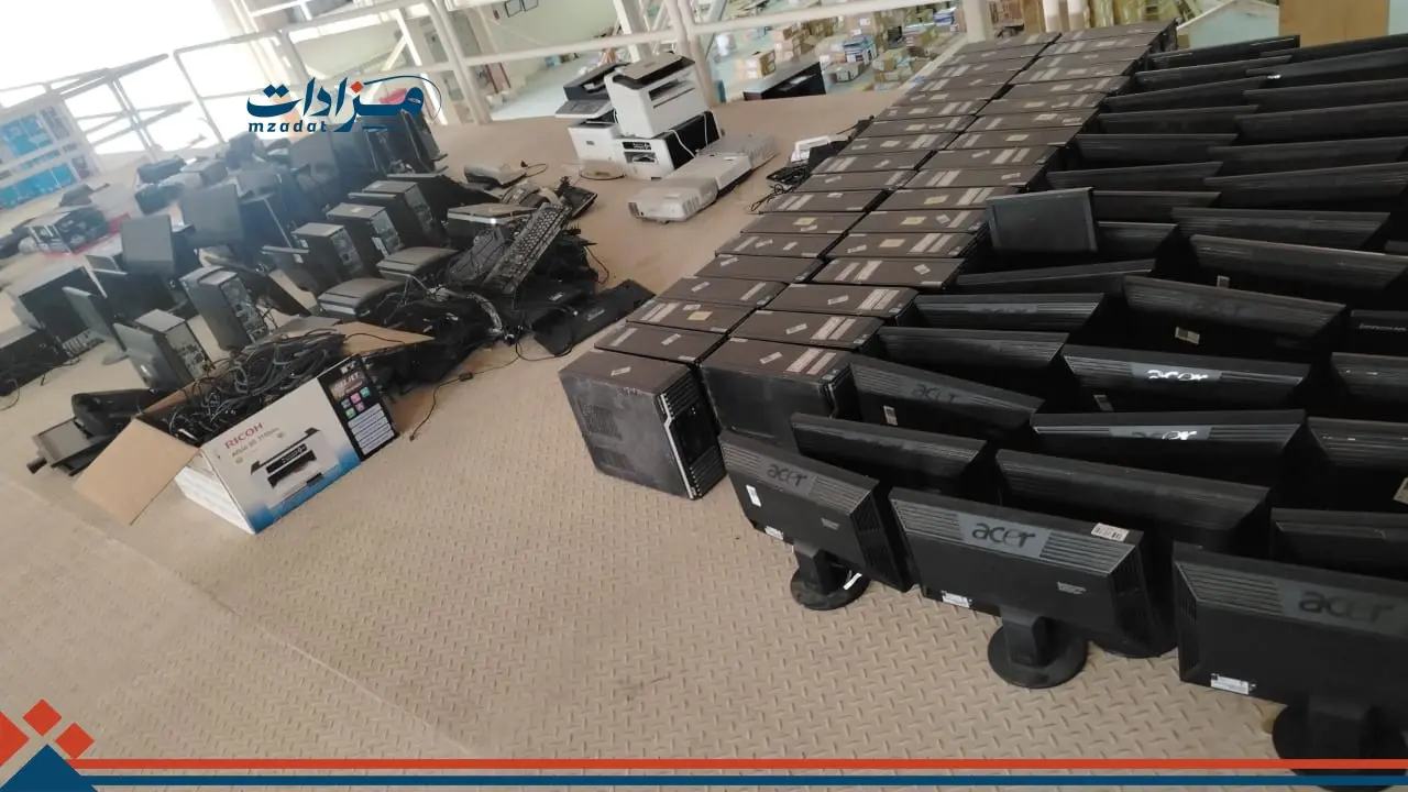 2- Used electronics and student desks – Qurayyat warehouses - 5