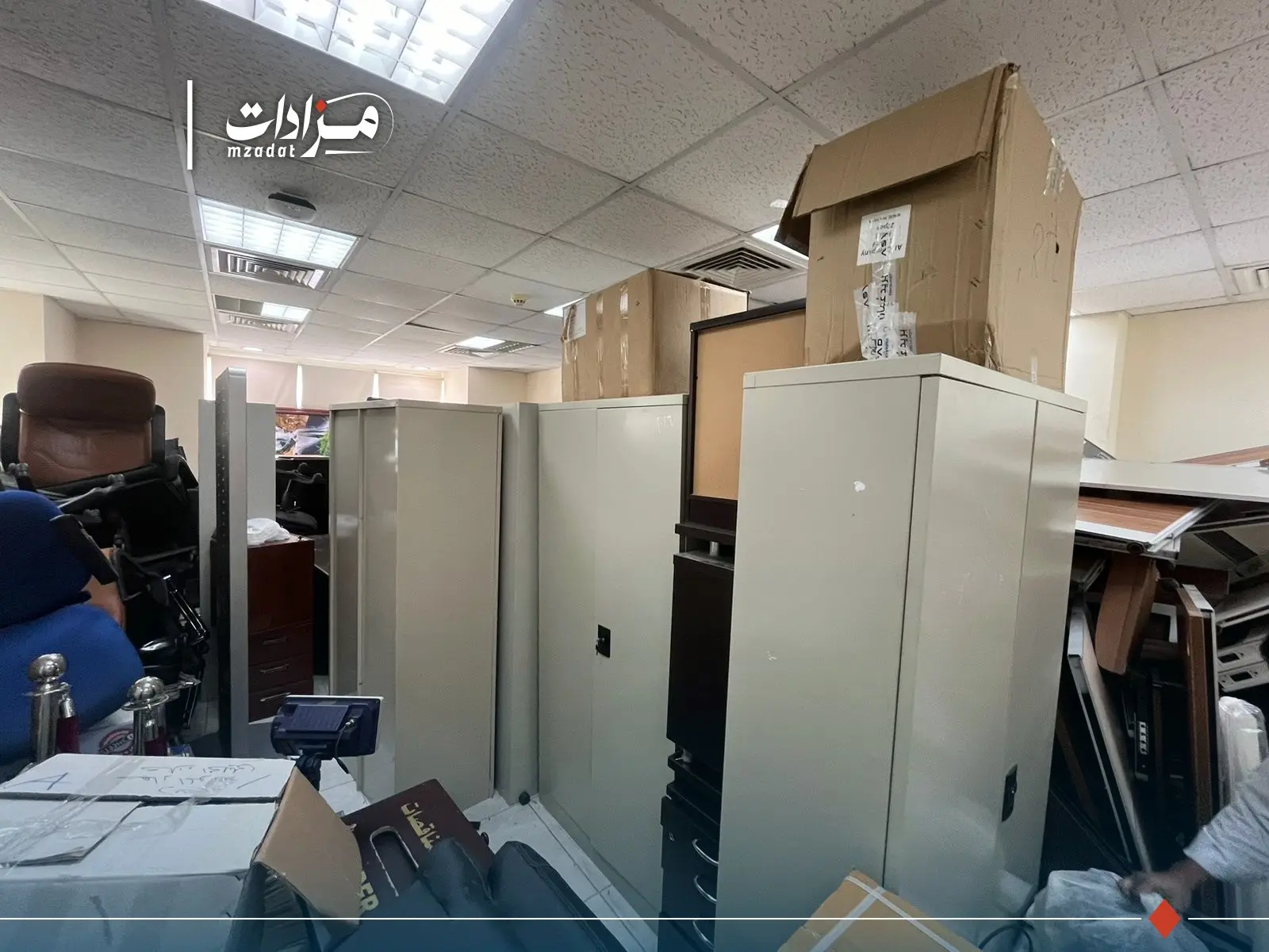 Used electronics & furniture . - 13