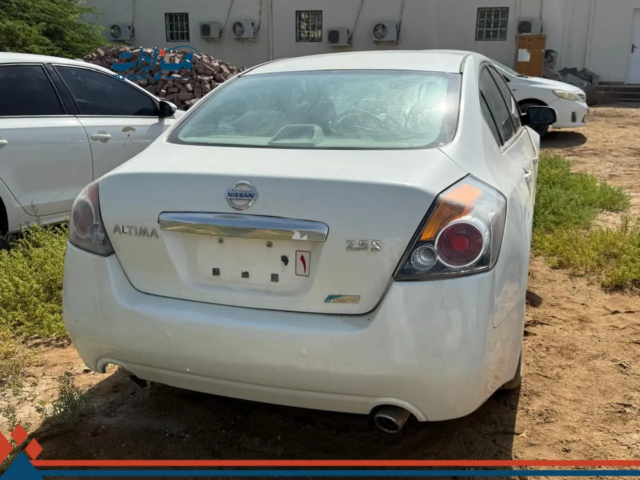 5- Nissan Altima - 3