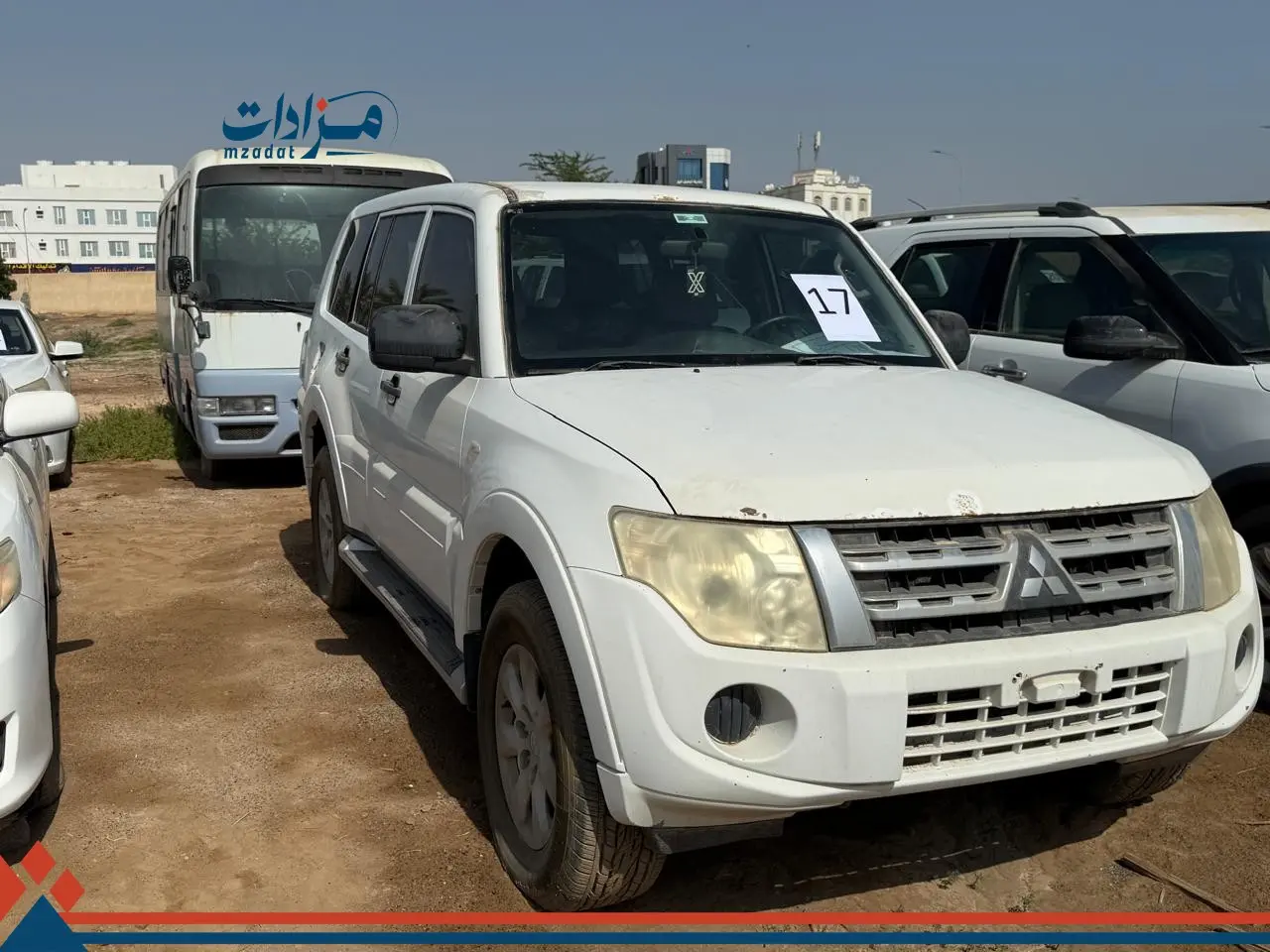17- Mitsubishi Pajero - 2