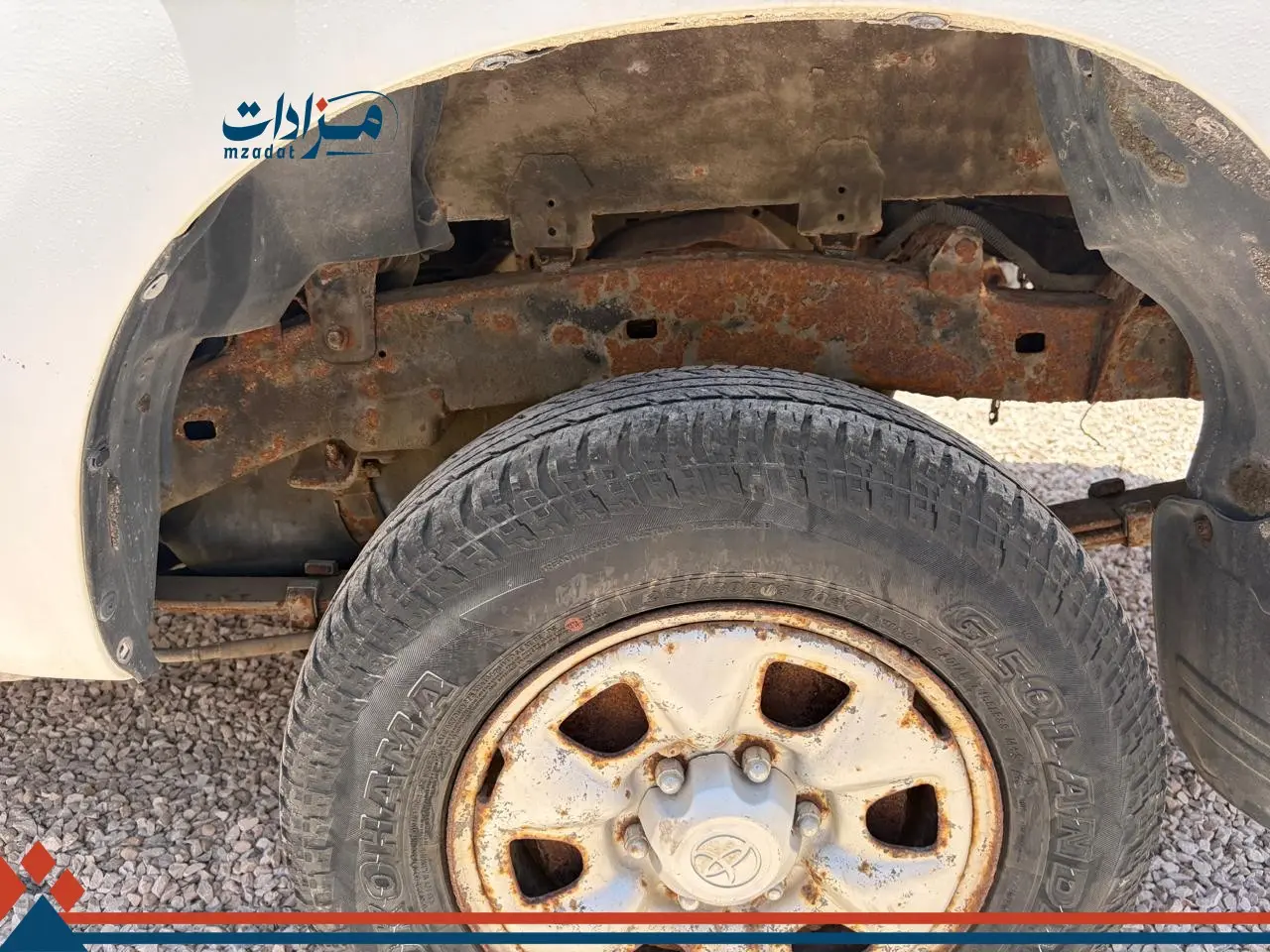 11-Toyota Pickup - 2