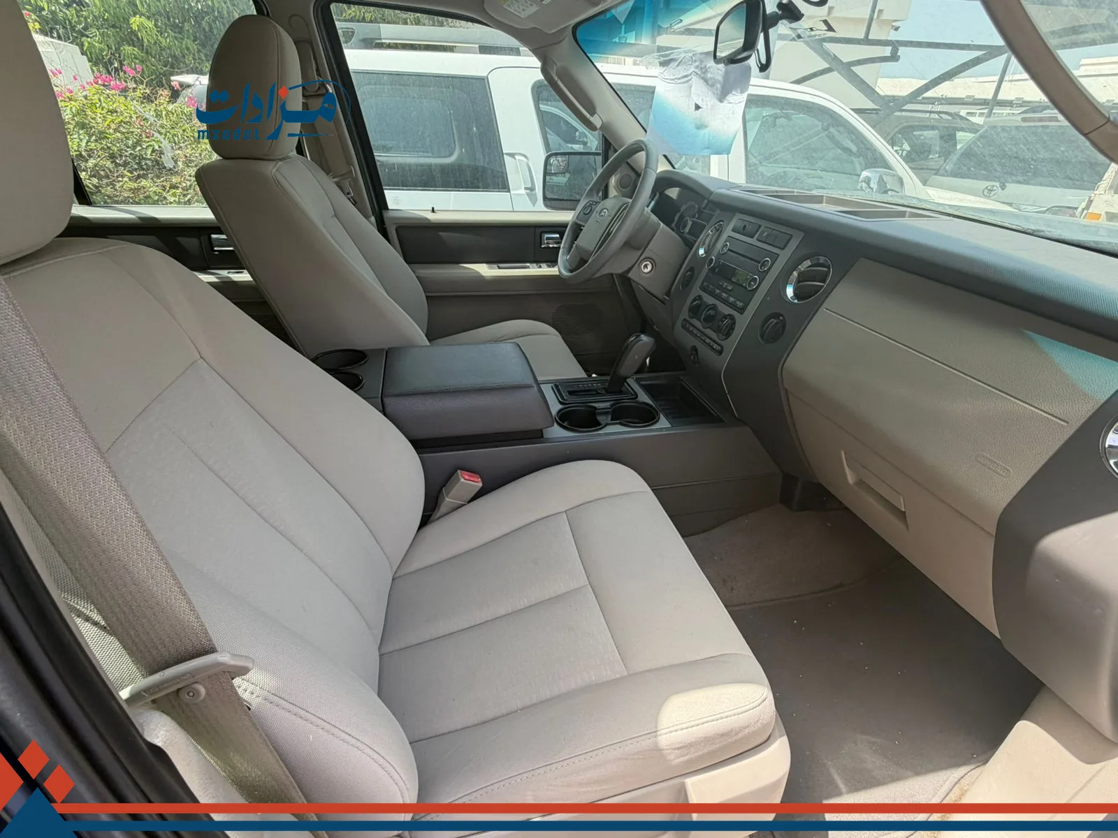 12- Ford Expedition - 2
