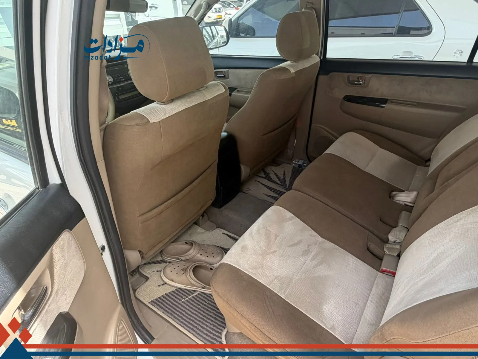16- Toyota Fortuner - 4