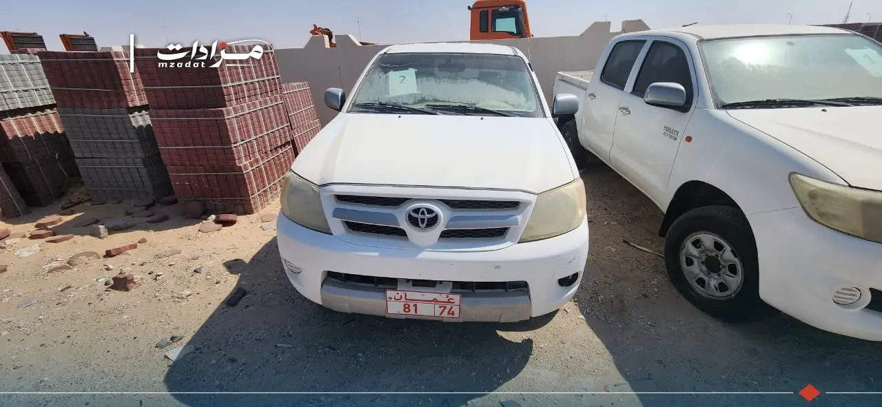 2- Toyota Hilux Double Cabin 4×4 Pickup - 2