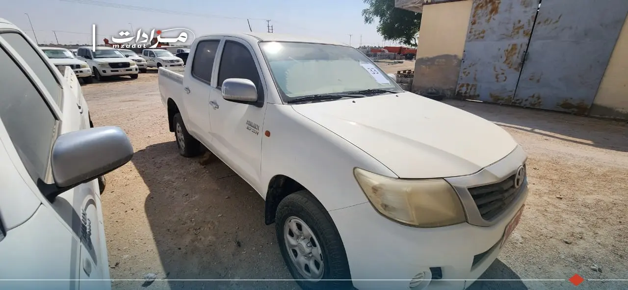 33- Toyota Hilux Double Cabin 4×4 Pickup - 2