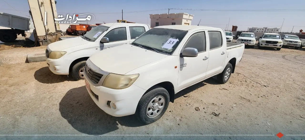 33- Toyota Hilux Double Cabin 4×4 Pickup - 3
