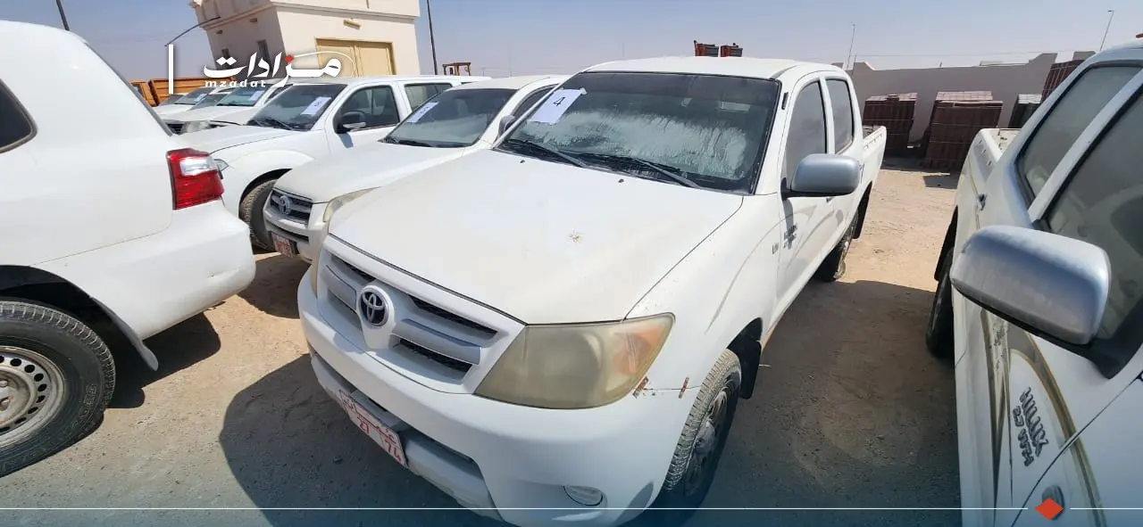 4- Toyota Hilux Double Cabin 4×4 Pickup - 2
