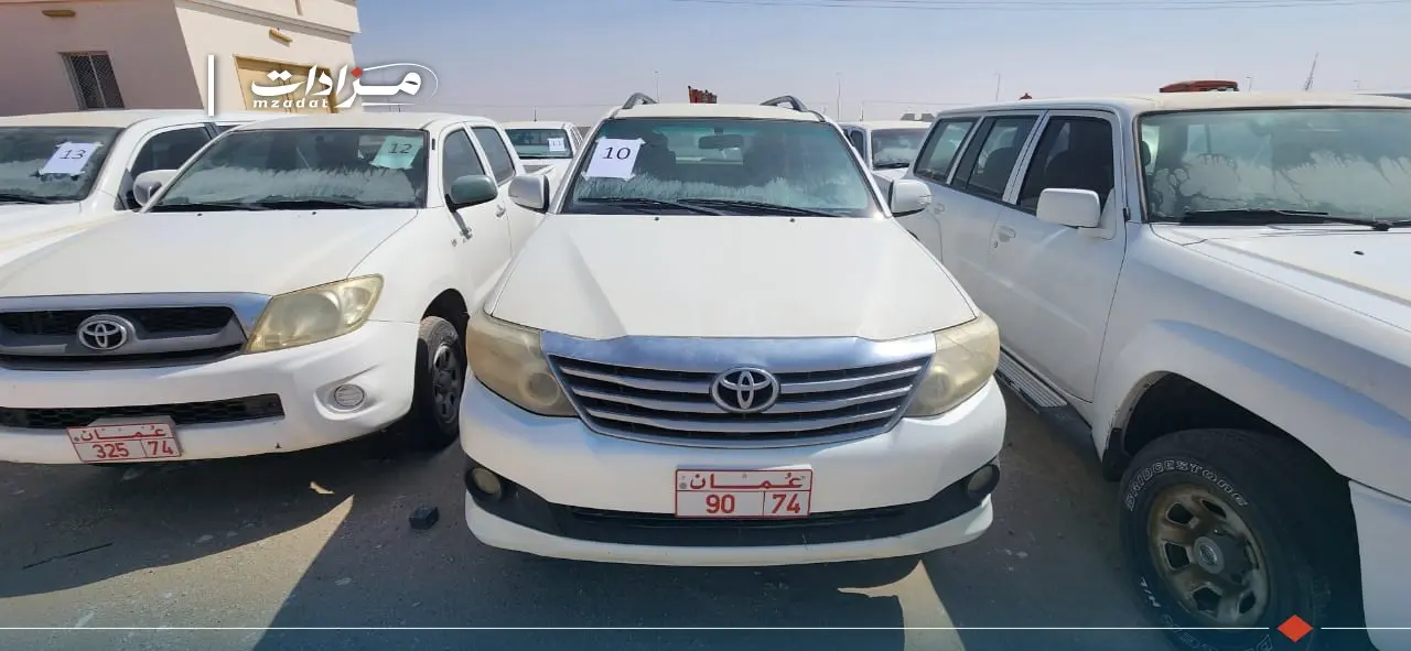 10- Toyota Fortuner Station - 2