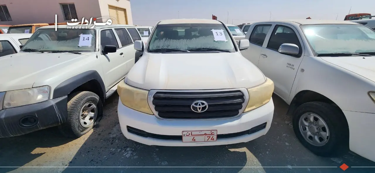 13- Toyota Land Cruiser Station - 2