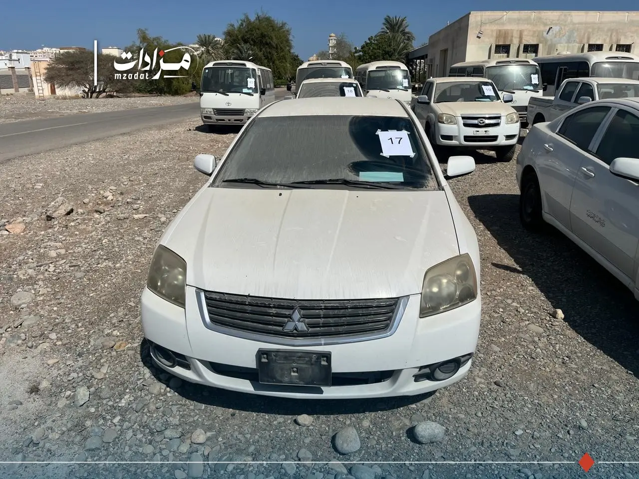 17- Mitsubishi Galant - 2
