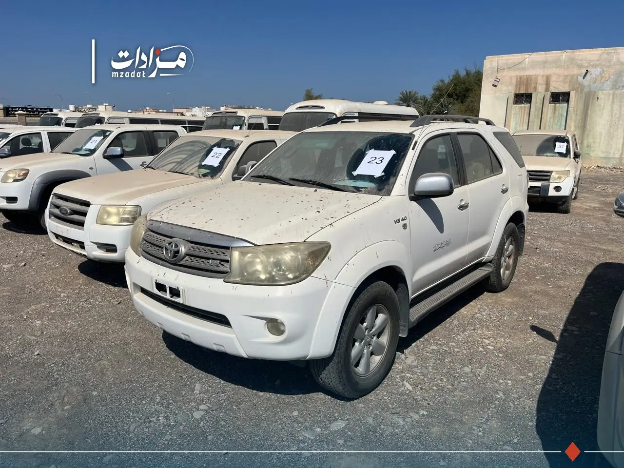 23- Toyota Fortuner - 2