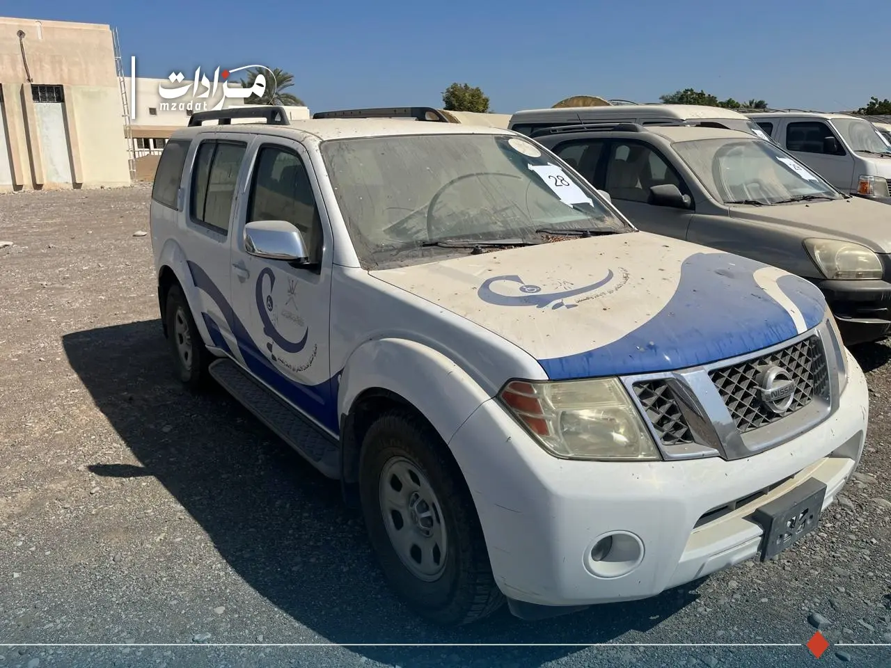 28- Nissan Pathfinder - 4