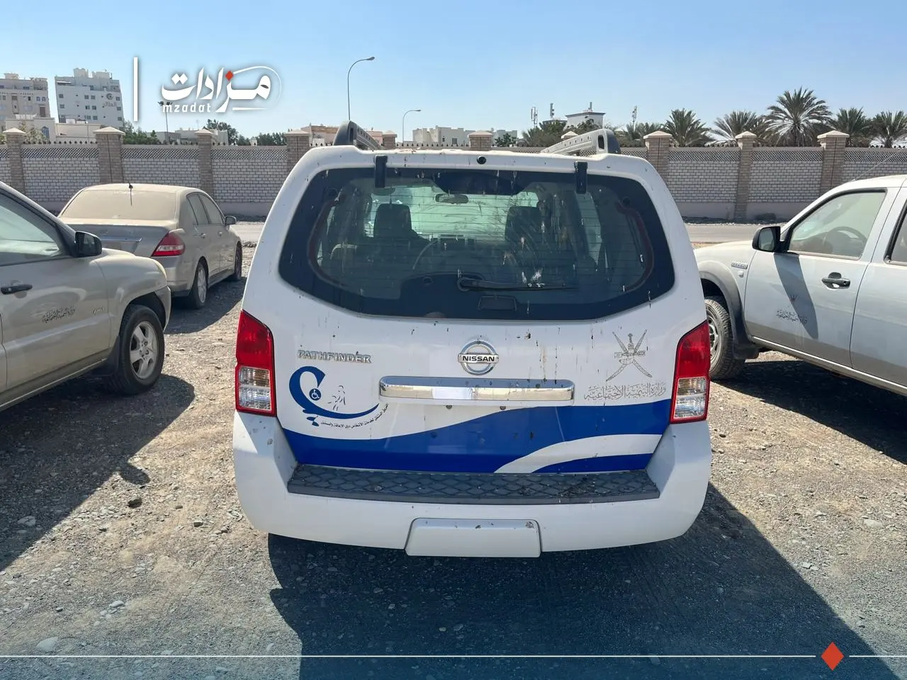 28- Nissan Pathfinder - 5