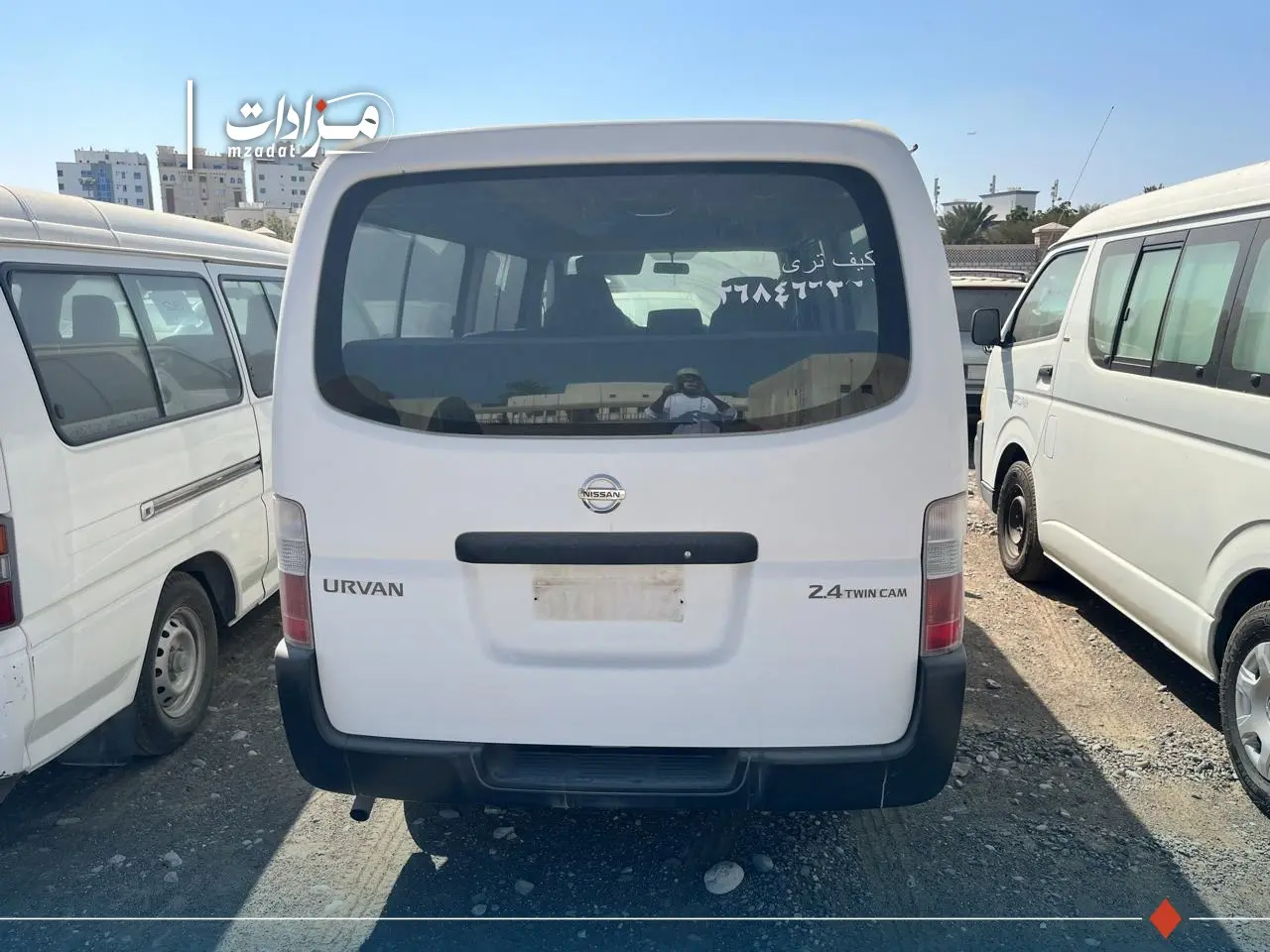 31- Nissan Bus 15-Seater - 5