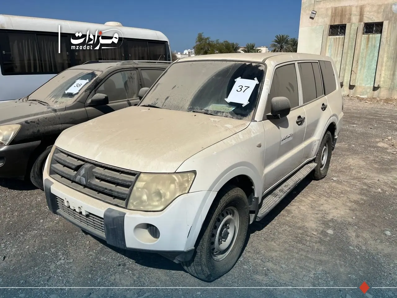 37- Mitsubishi Pajero - 3