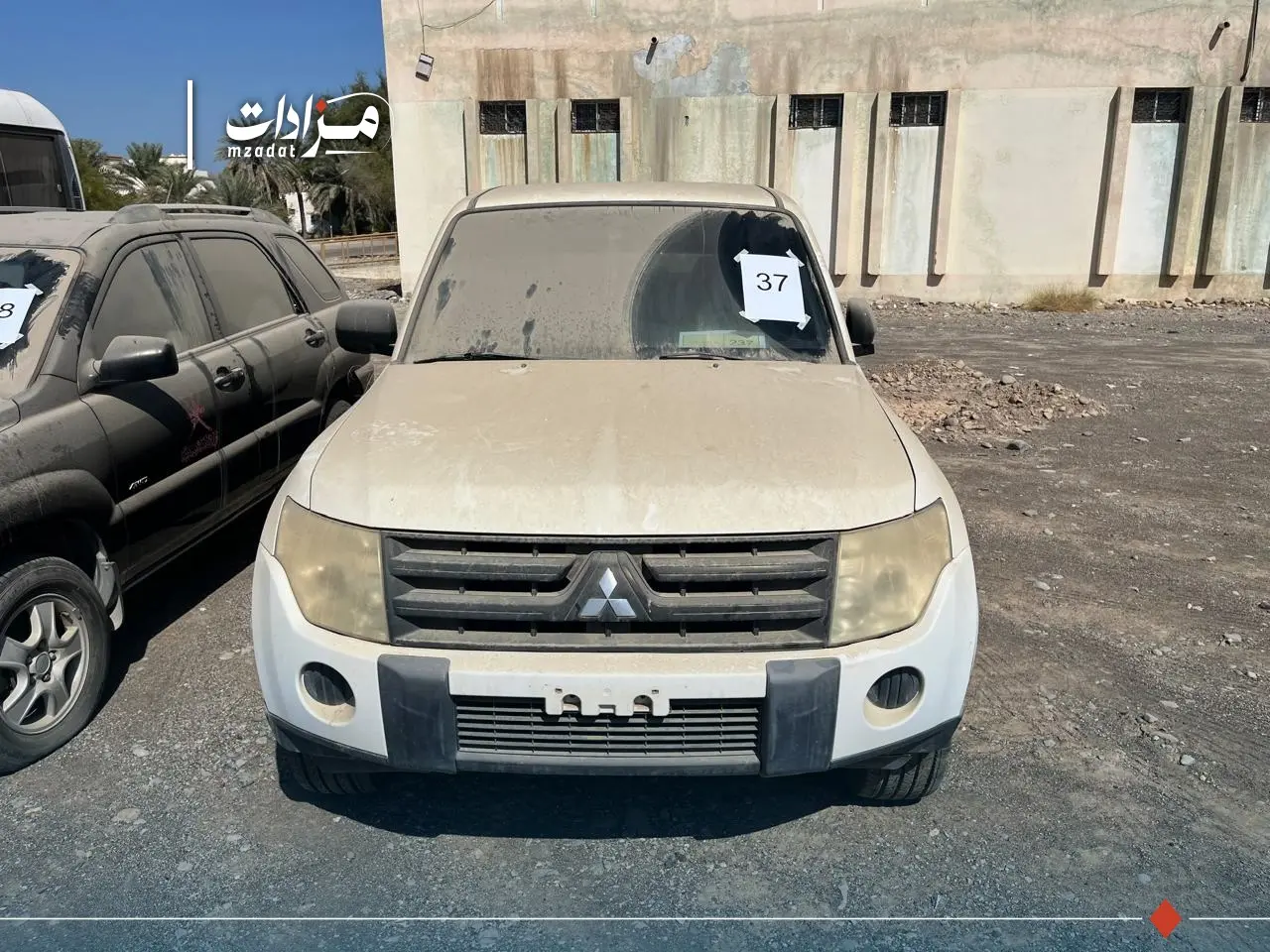 37- Mitsubishi Pajero - 2