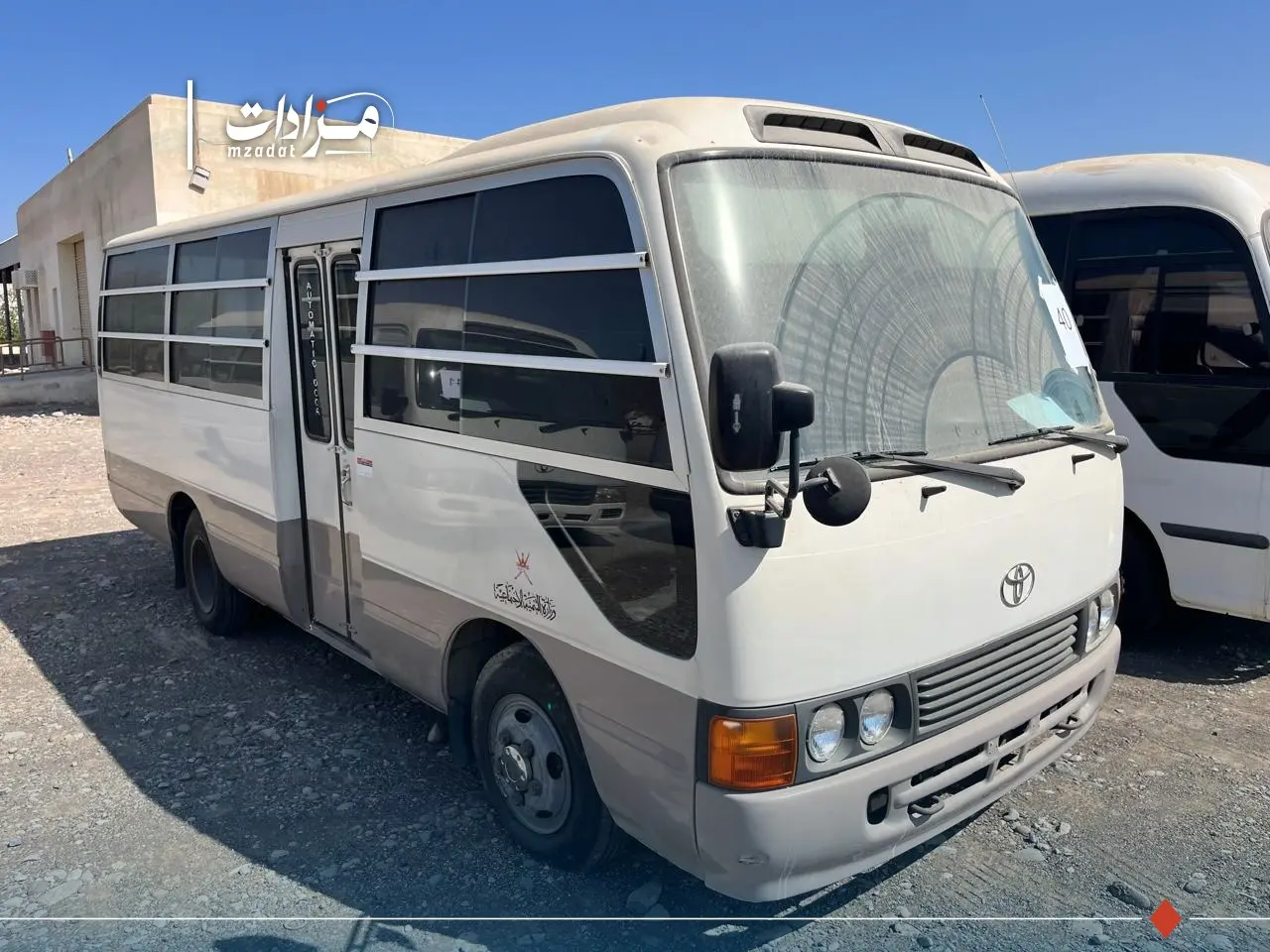 40- Toyota Bus 25-Seater(diesel) - 4