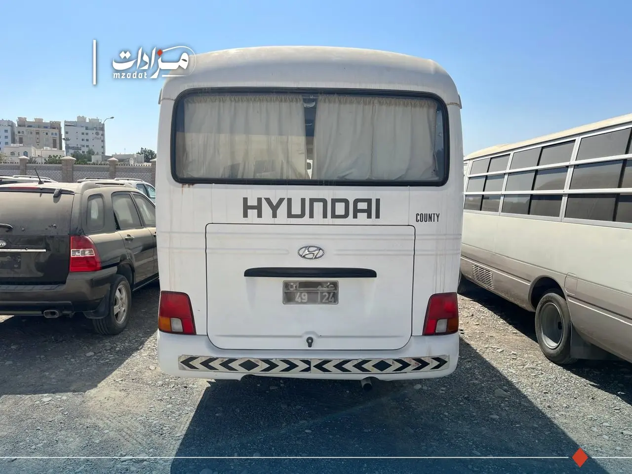 39- Hyundai Bus 25-Seater(diesel) - 4