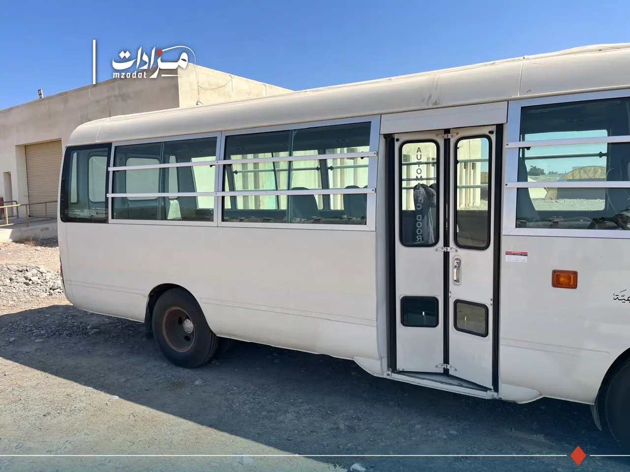 41- Toyota Bus 25-Seater(diesel) - 4