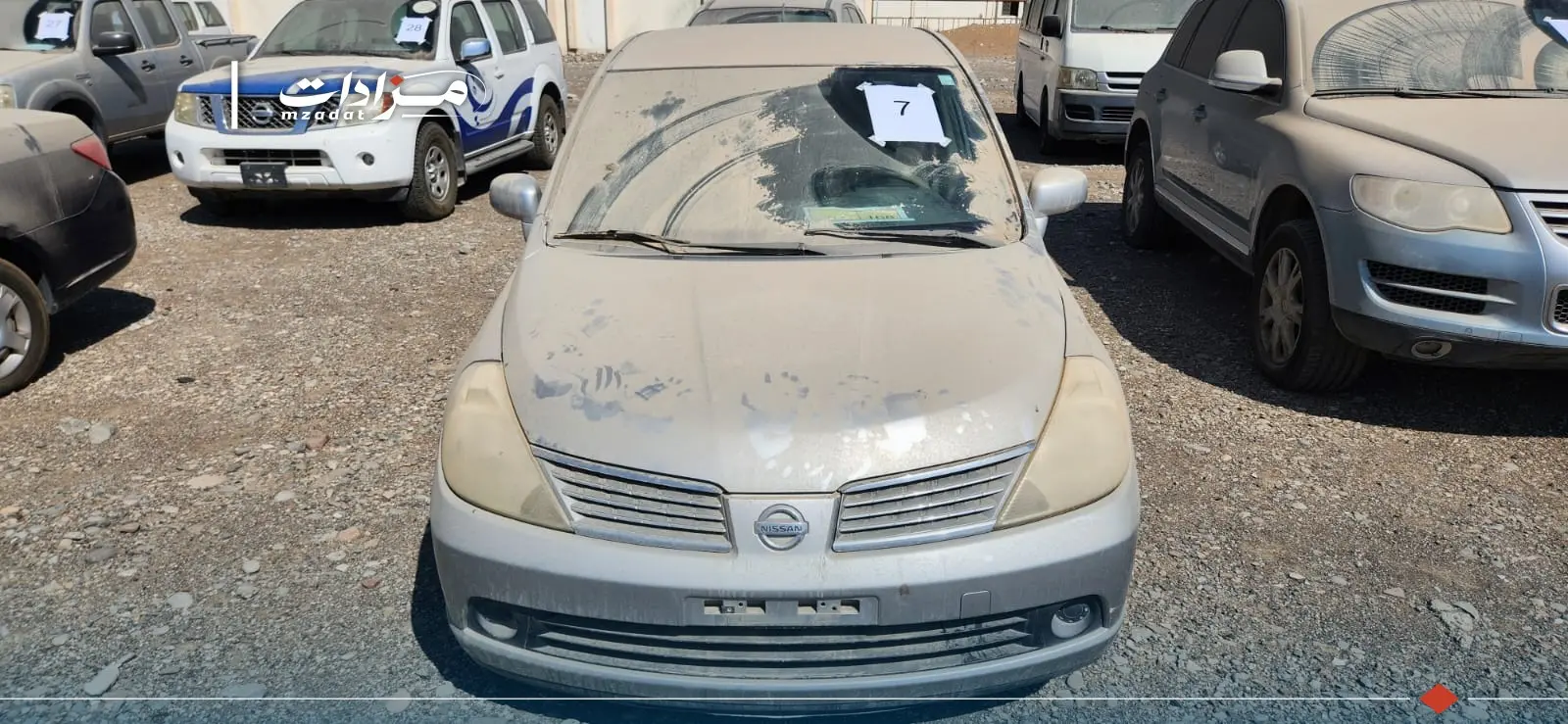 7- Nissan Tiida - 5