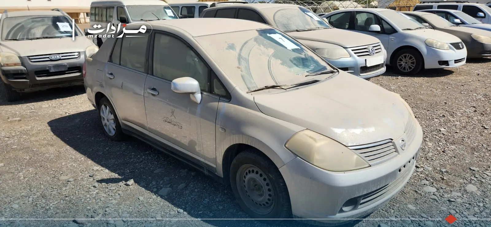 7- Nissan Tiida - 3