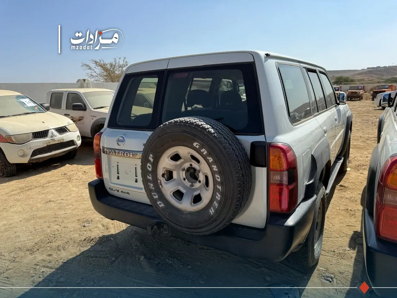 16-Nissan Patrol - 2