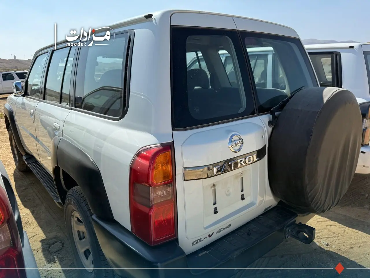 17-Nissan Patrol - 2