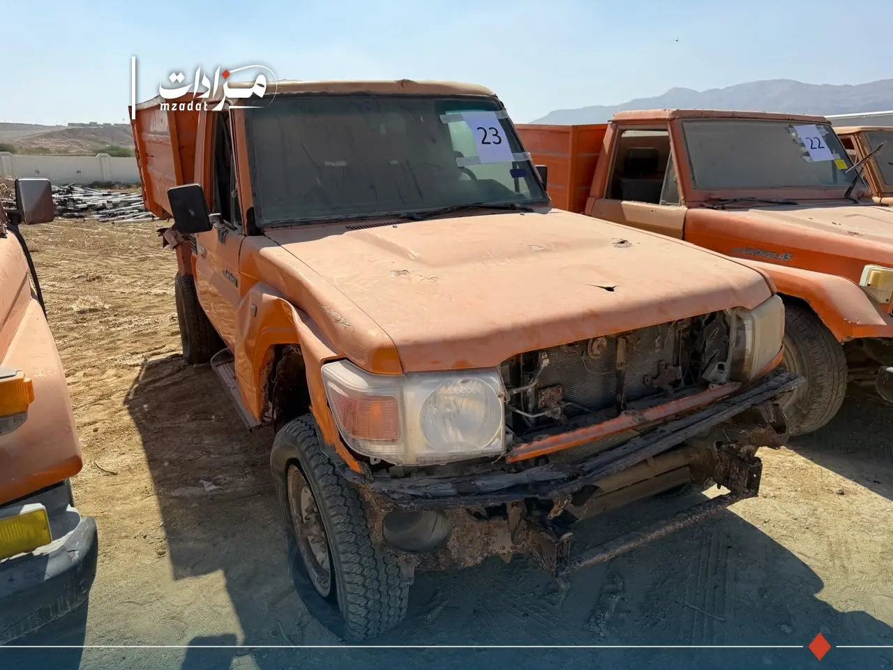 24-Toyota Land Cruiser Pickup - 5