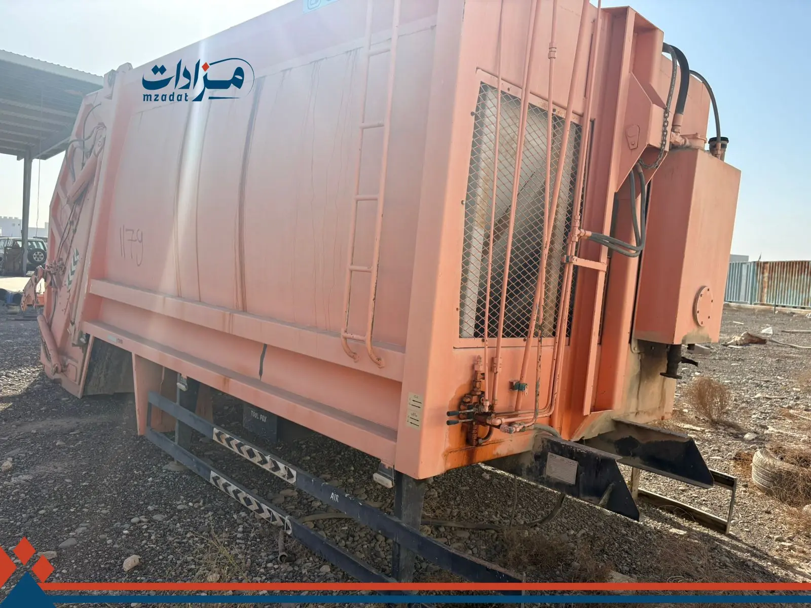 6- Garbage compactors and scrap iron - 9