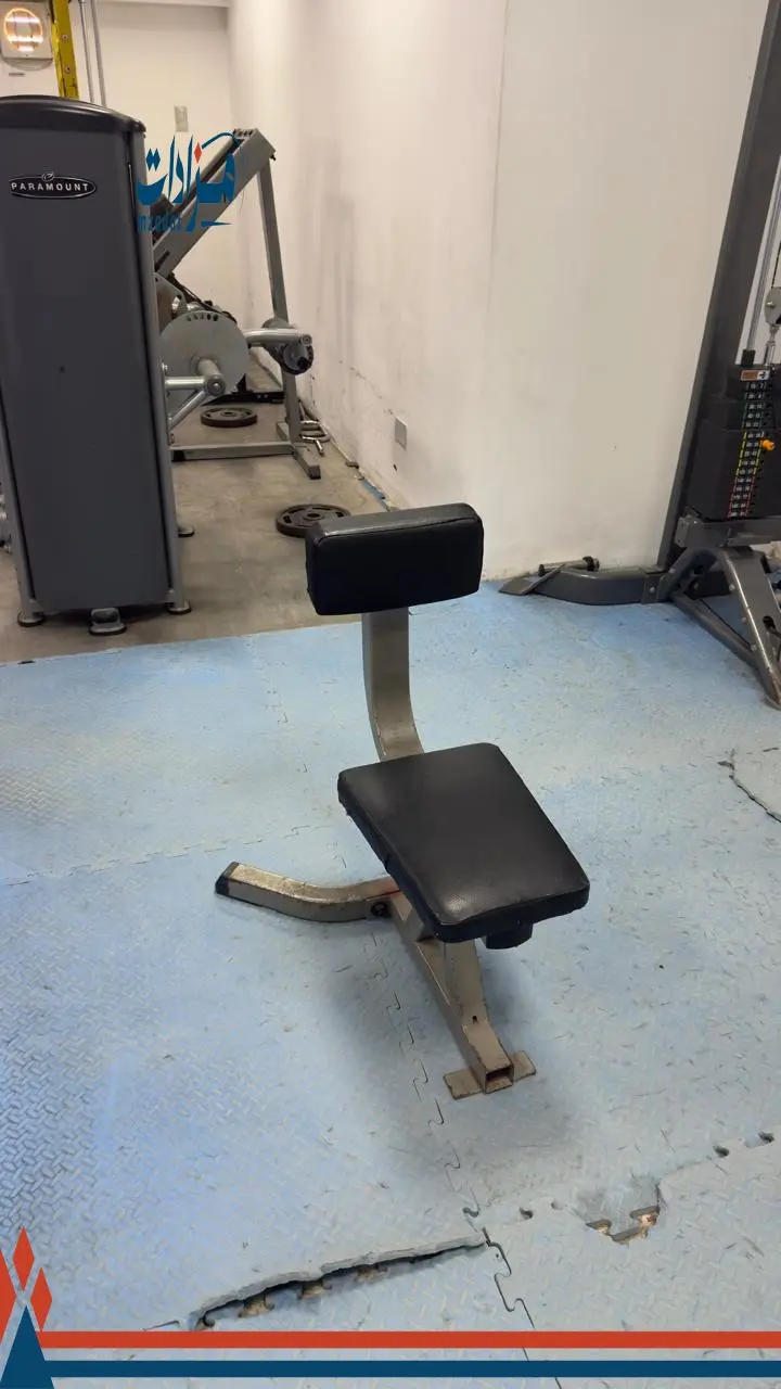 6- Workout Benches (4) + Biceps Machine + Abdominal Machine + Exercise Bench - 3