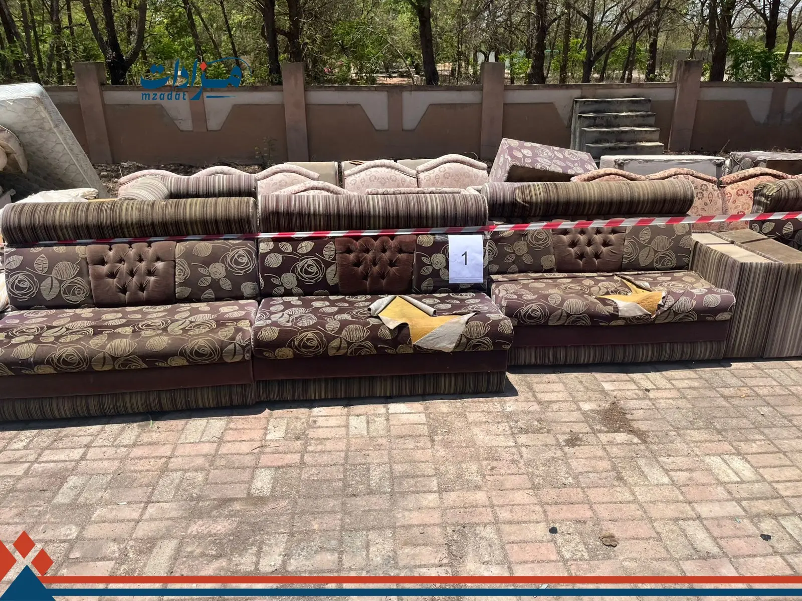 1- sofas, couches, and office chairs - 6