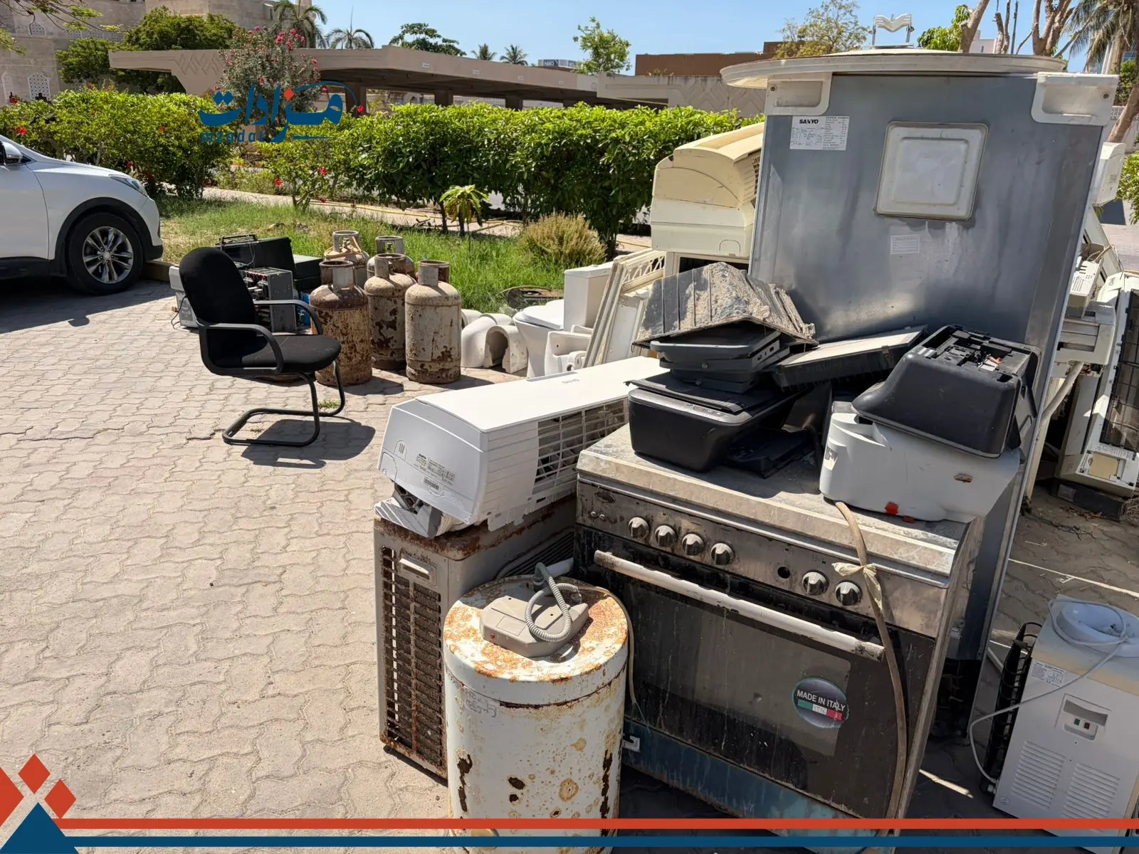Used Furniture and Scrap - 8