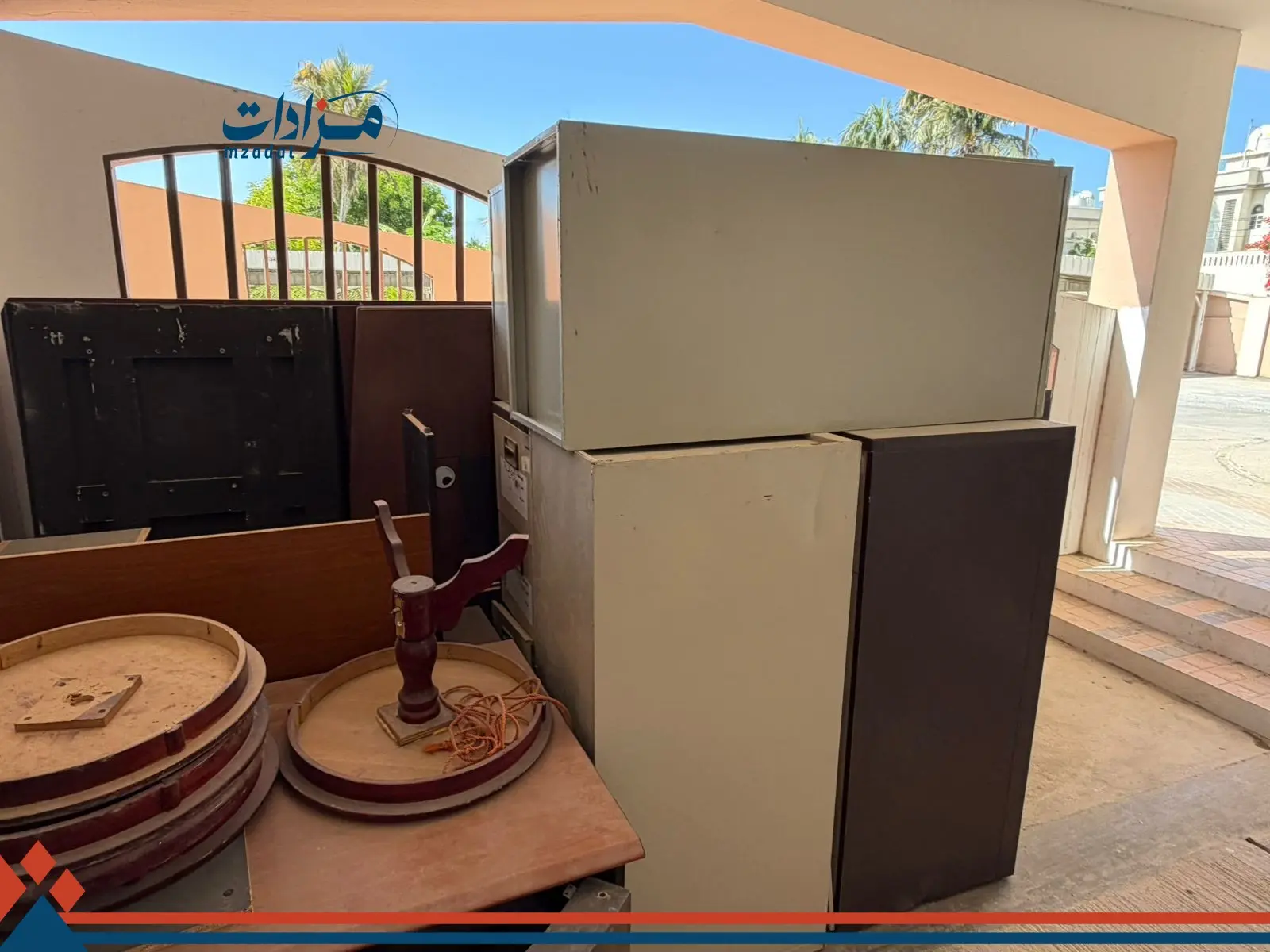Used Furniture and Electronics - 8