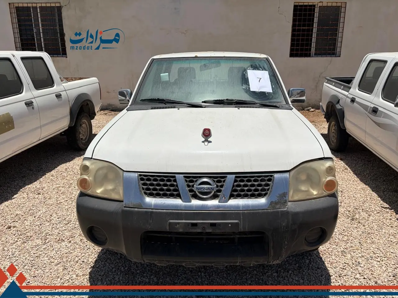 7-Nissan Pickup. - 2