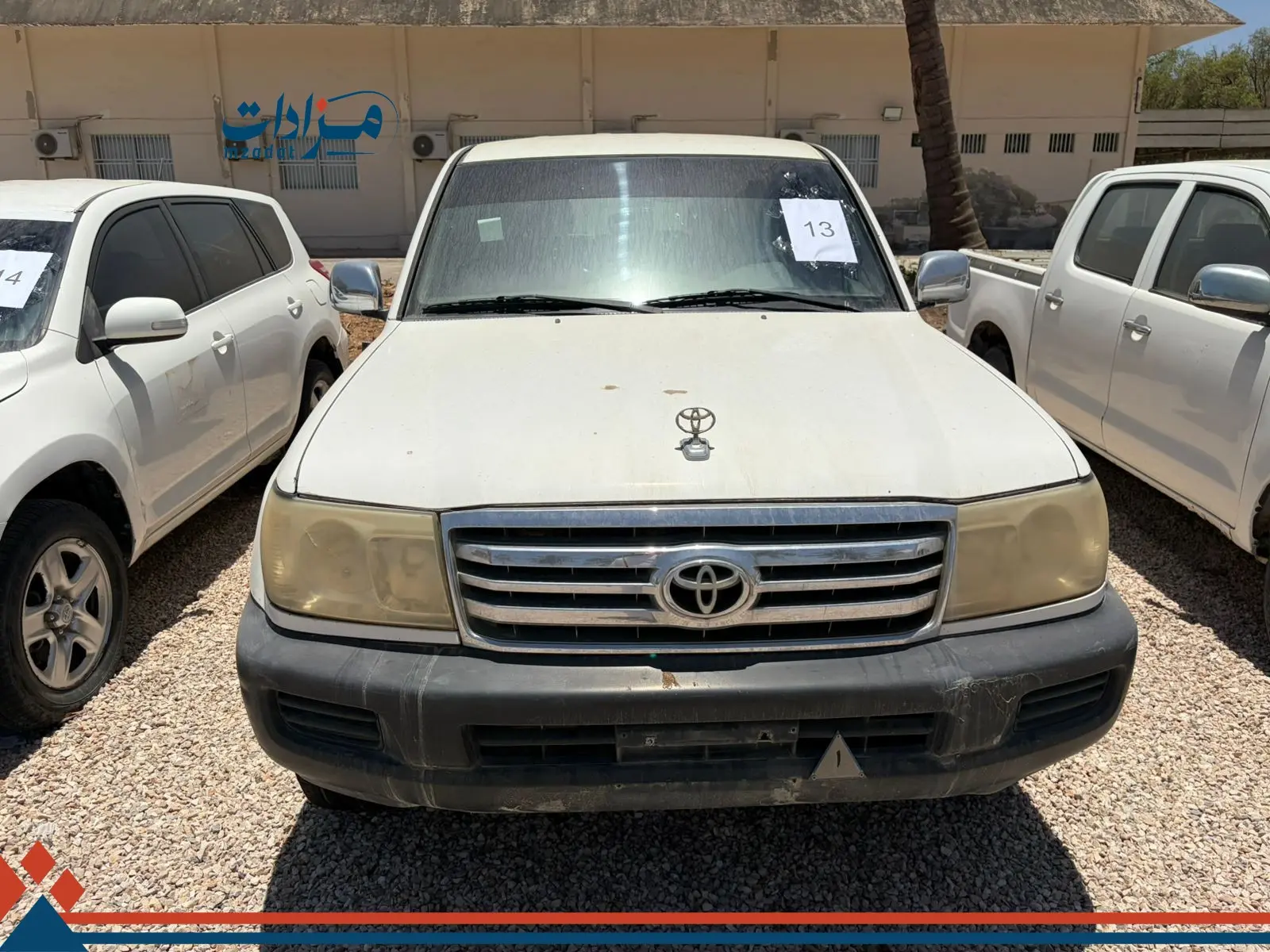 13-Toyota Land Cruiser - 4