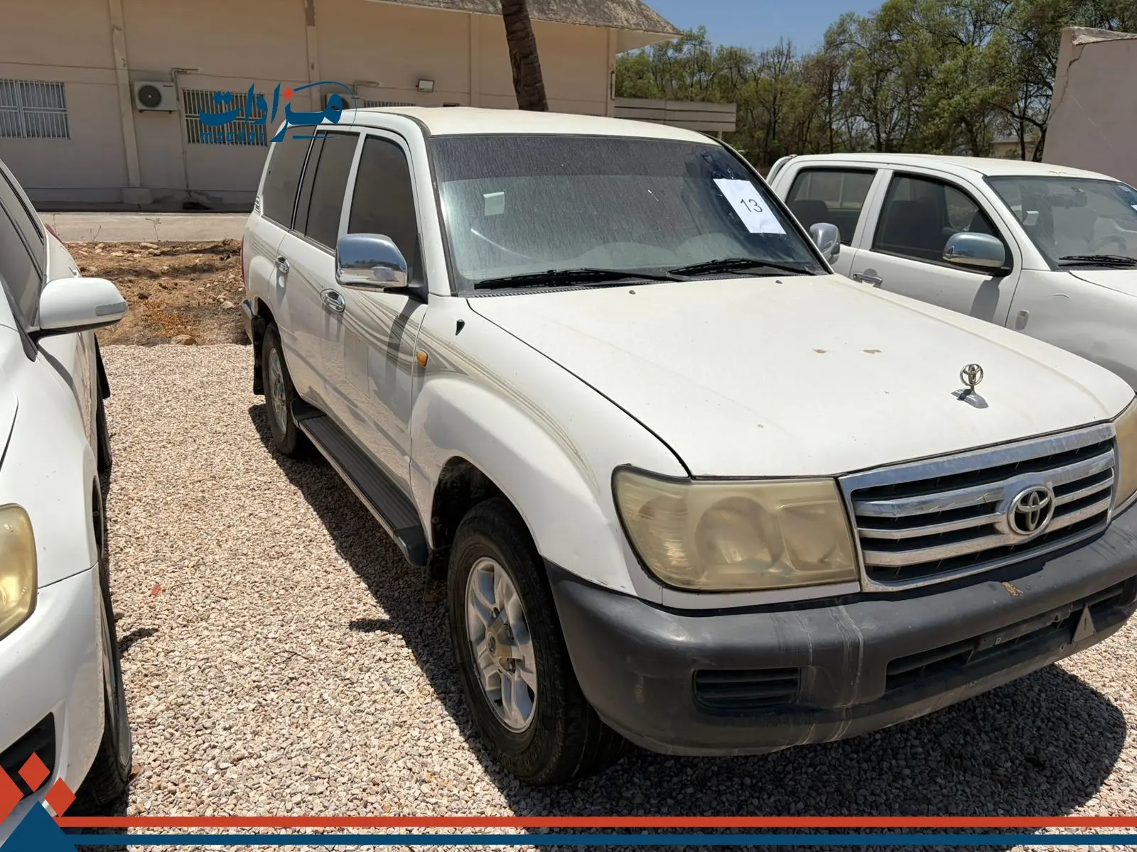 13-Toyota Land Cruiser - 2