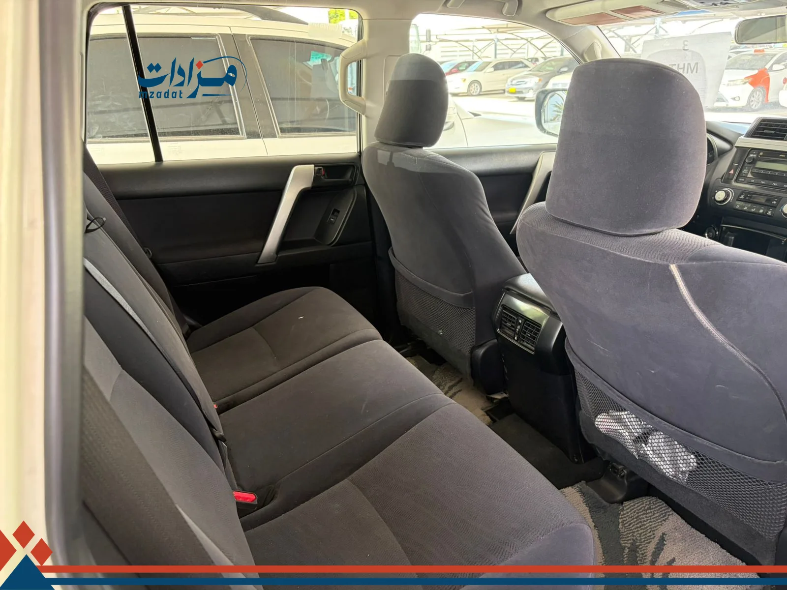 3- Toyota Prado - 2