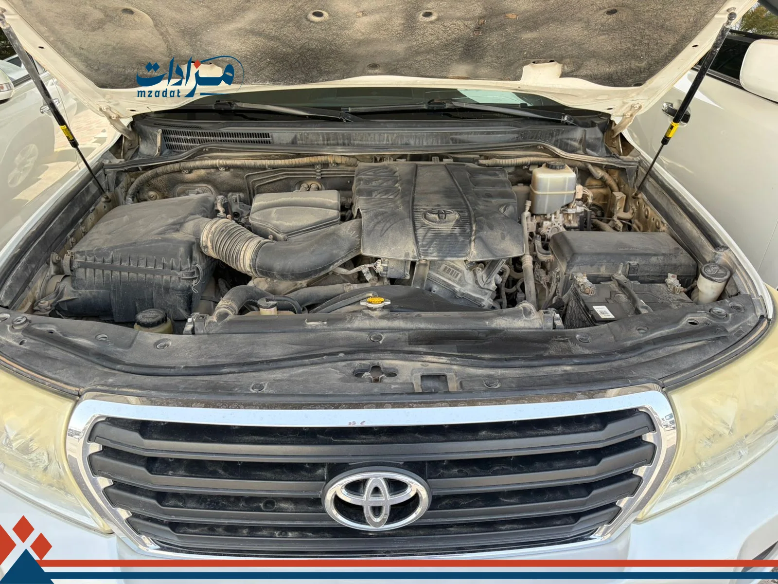 4- Toyota Land Cruiser - 10