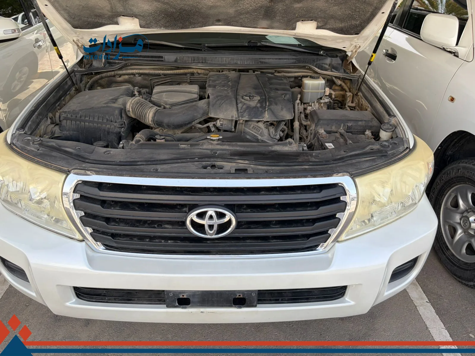 4- Toyota Land Cruiser - 9