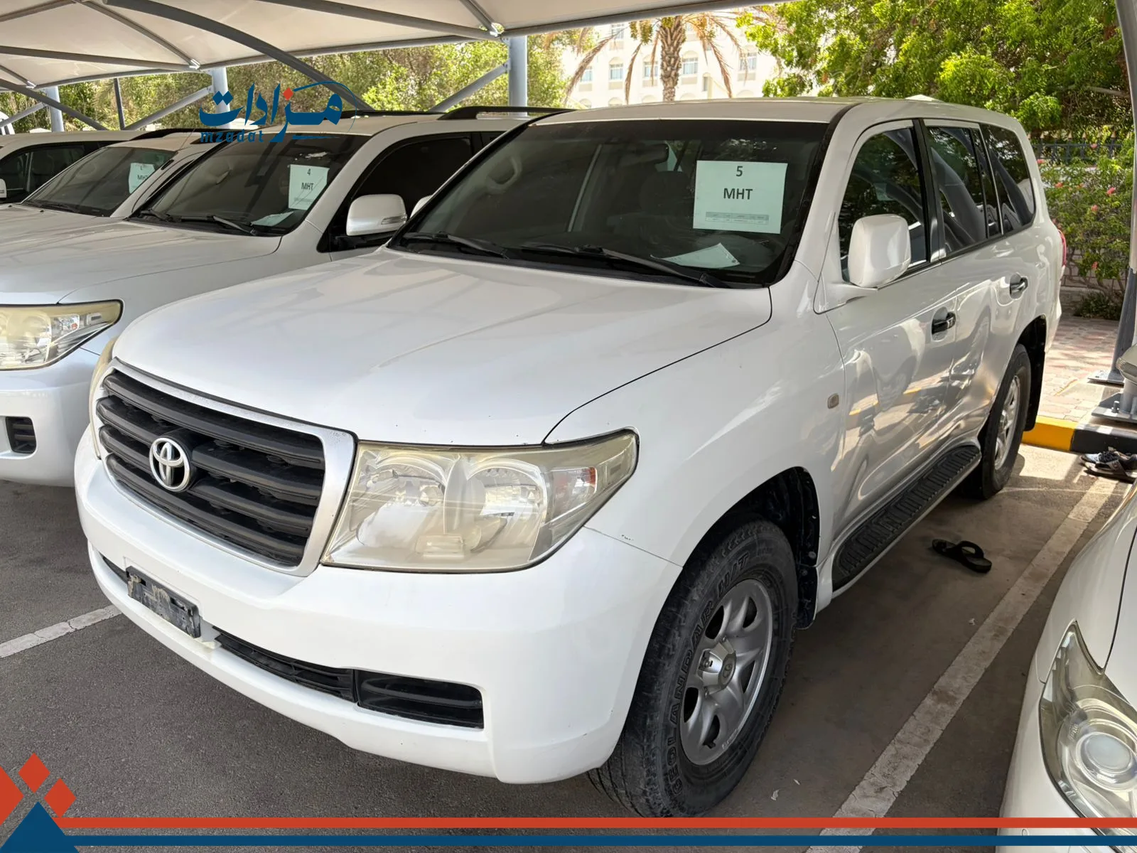 5- Toyota Land Cruiser - 7