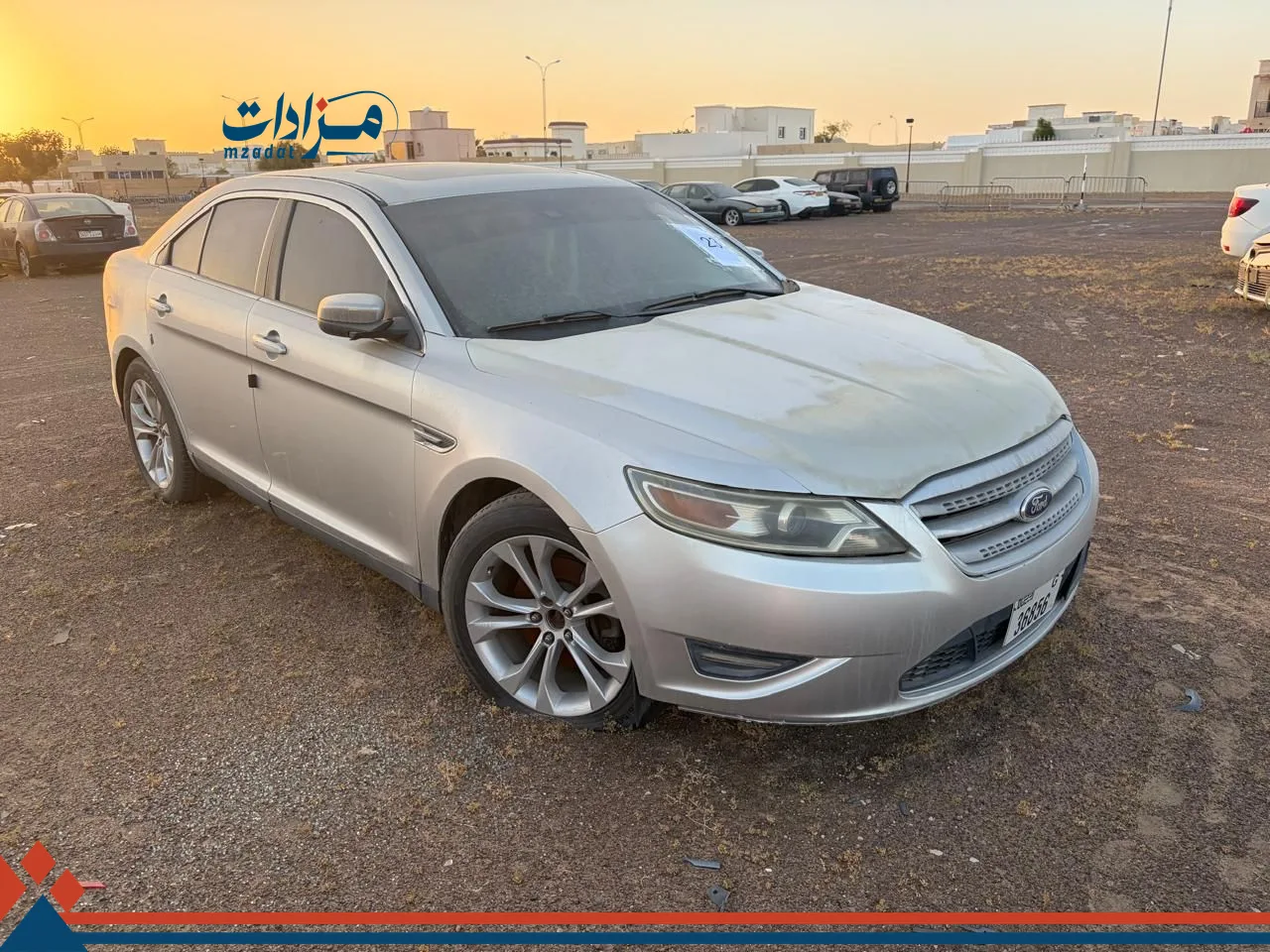 23- Ford Taurus - 3