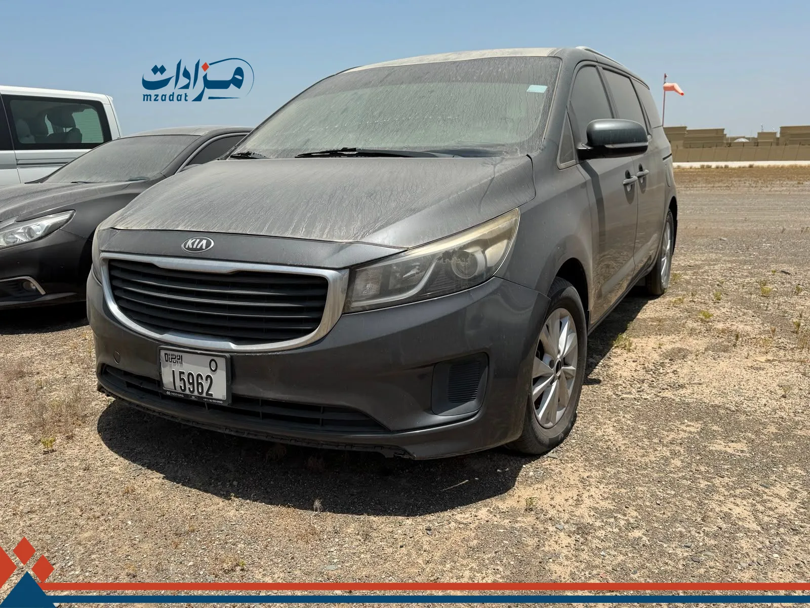 12- Kia Carnival - 3