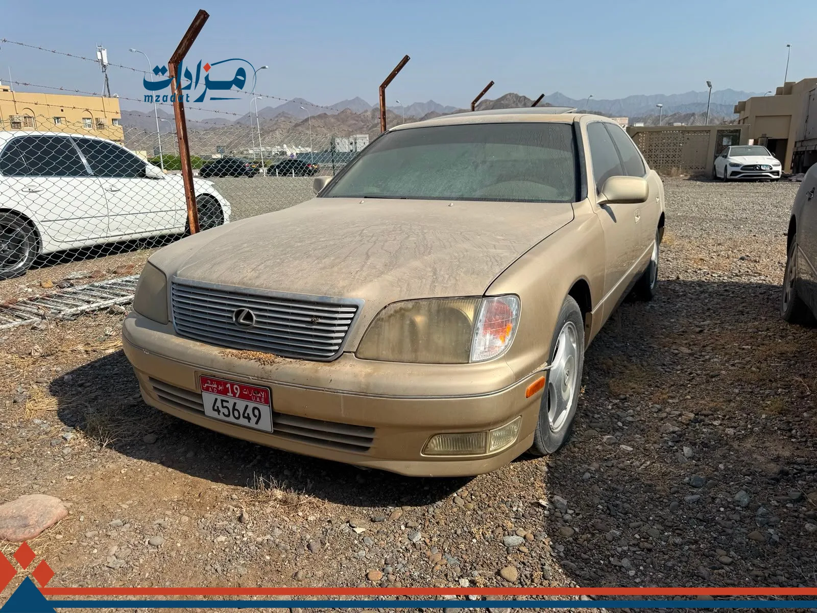 3- Lexus LS 400 - 1