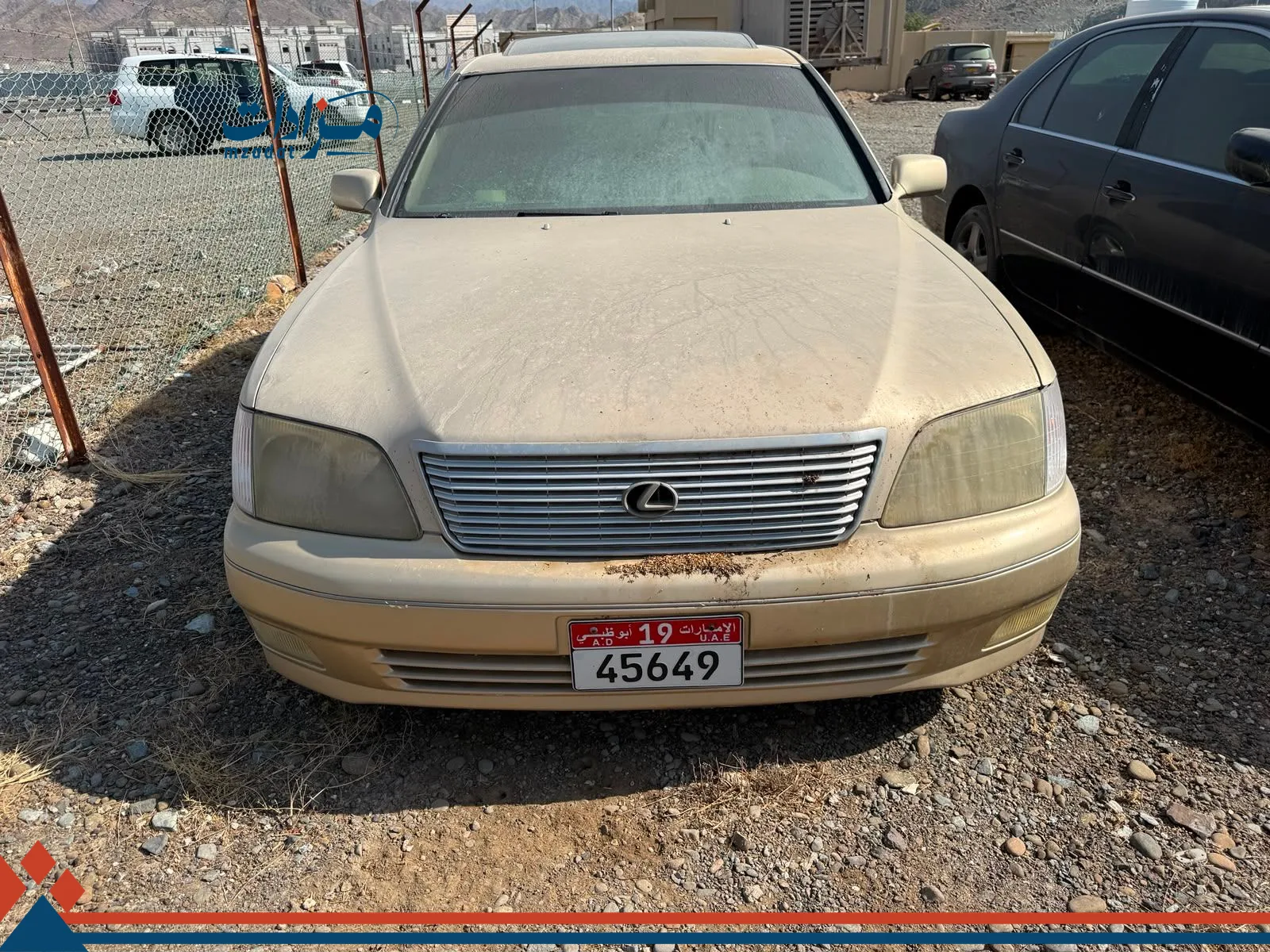 3- Lexus LS 400 - 4