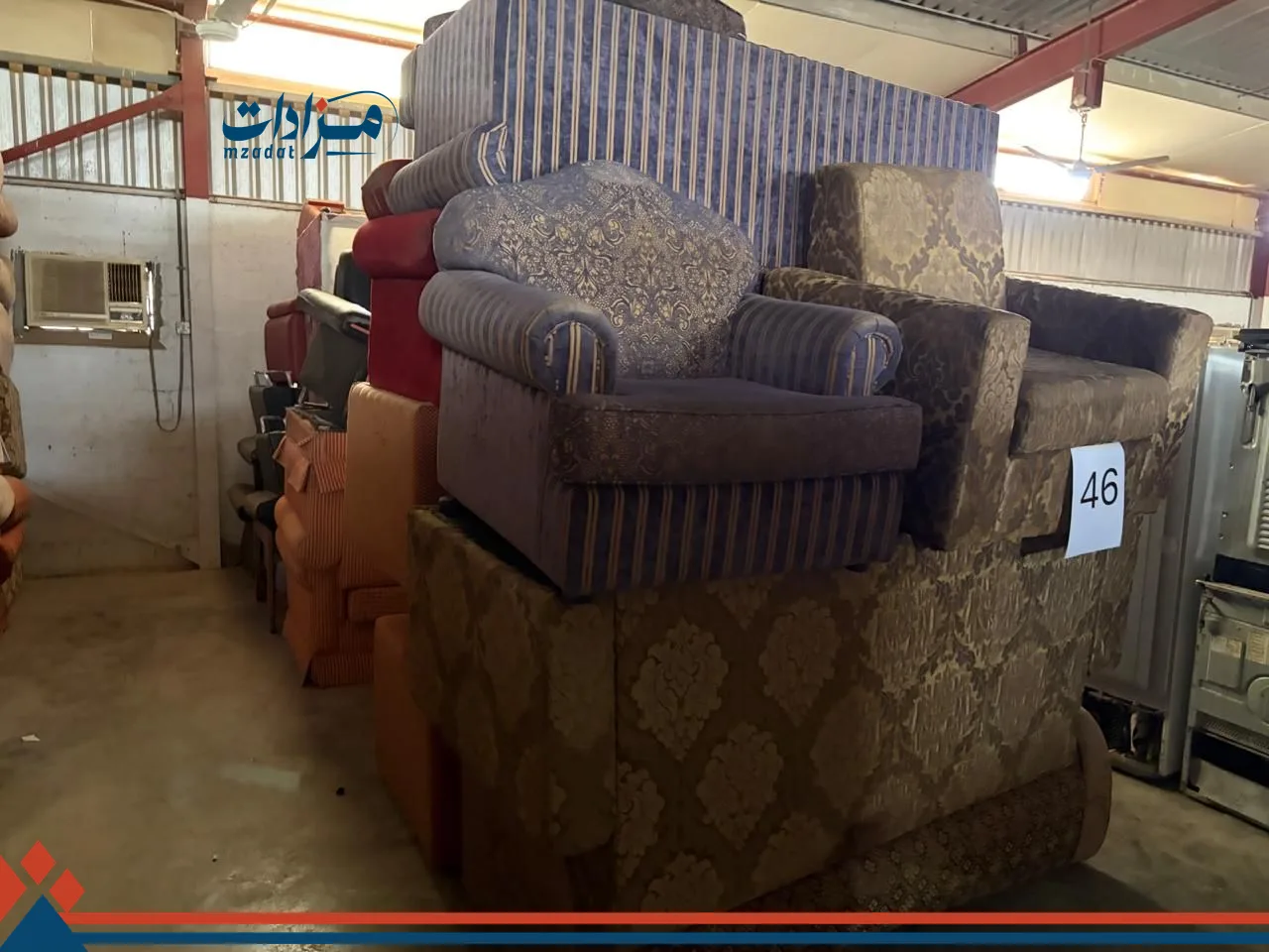 46. Sofa ste 3+1 (4)+ Single sofa (2)