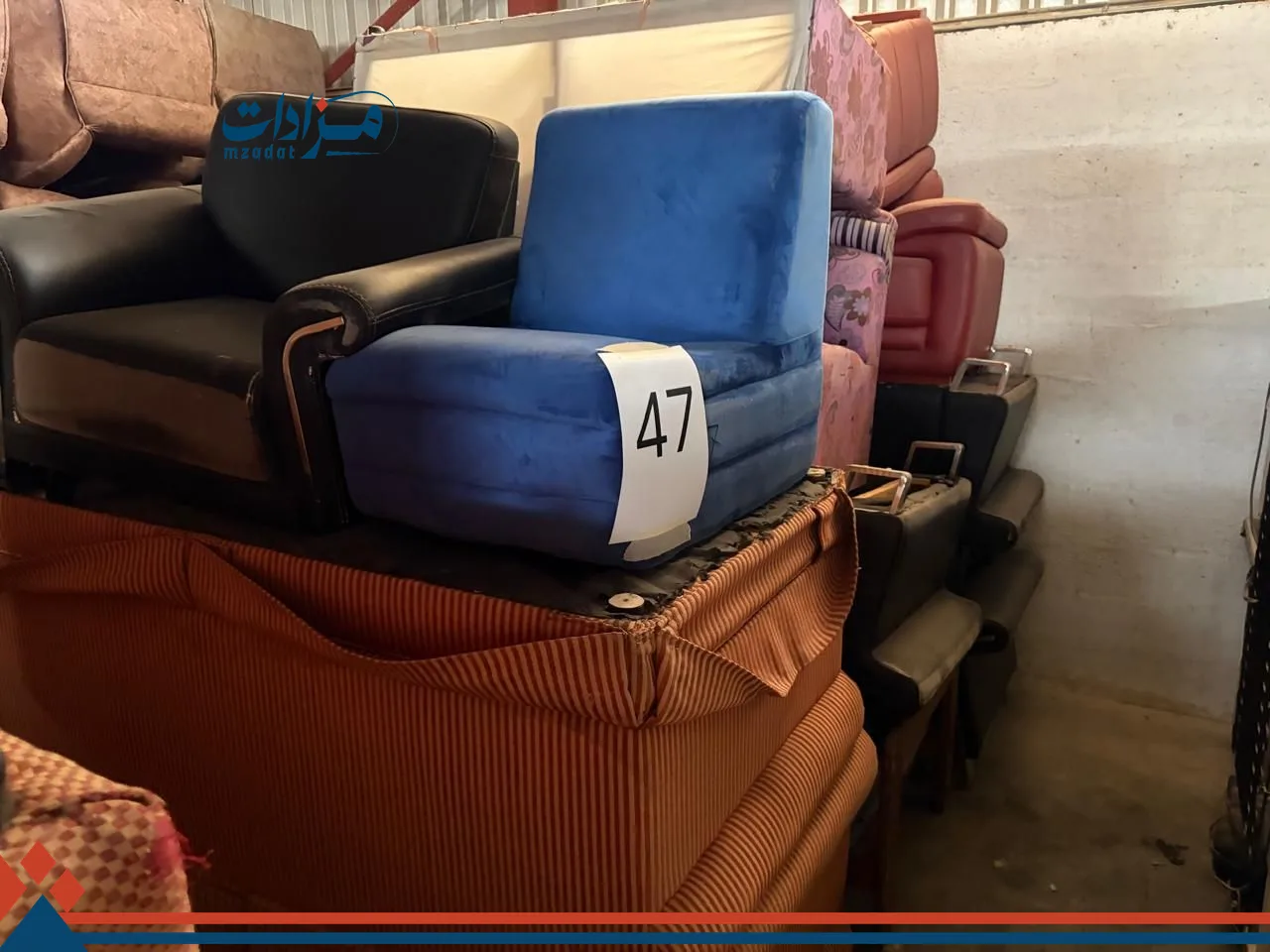 47. Sofa ste 3+1+1 (1)+ Sofa 3 seater(7)+ Single sofa (3)