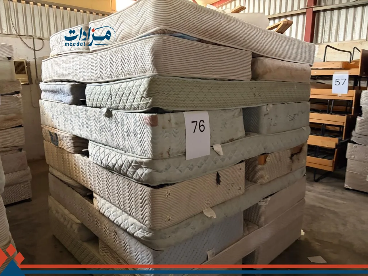 76. Single bed base(8) + single mattress(10)+single head board(8)