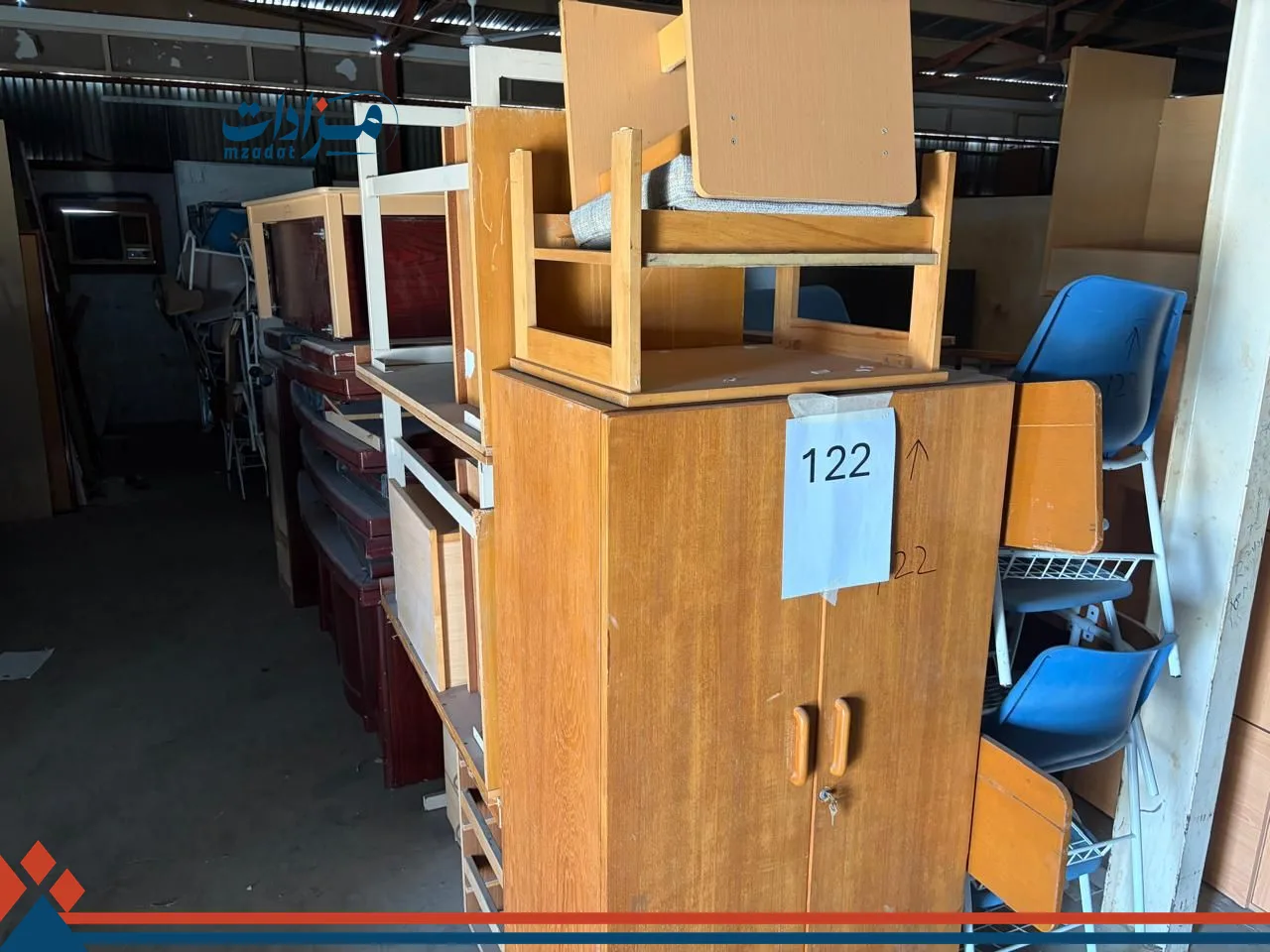 122. Anatomic chair(90)+Storage unit(4)+ White board(2)+ Office table(5)+  Dressing table(3)+ Wardrobe 2 door(1) +Dressing stool (1) +Bed side cabinet(2)